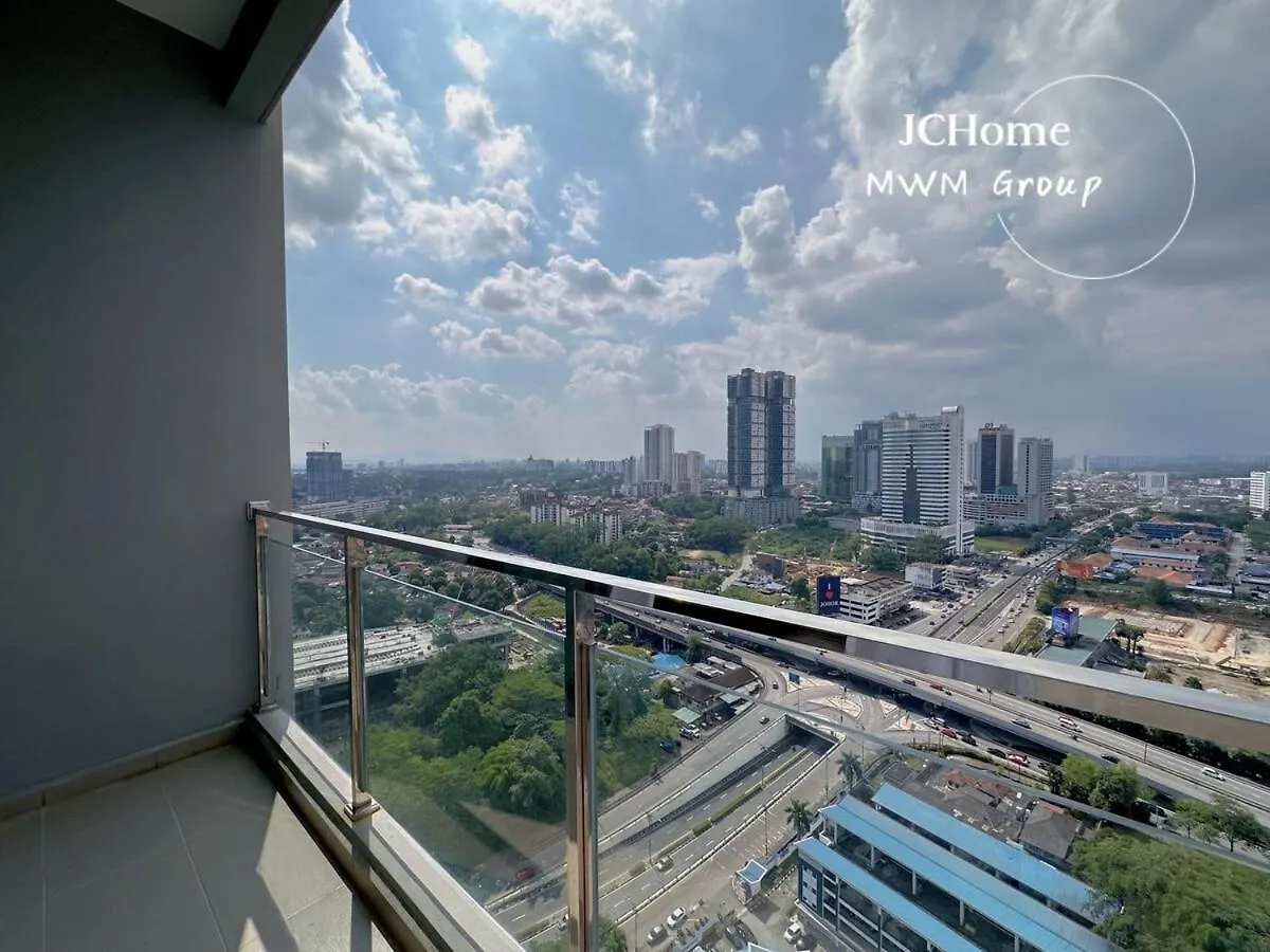 Sks Paviilion Town Creamy House By Mwm Daire Johor Bahru