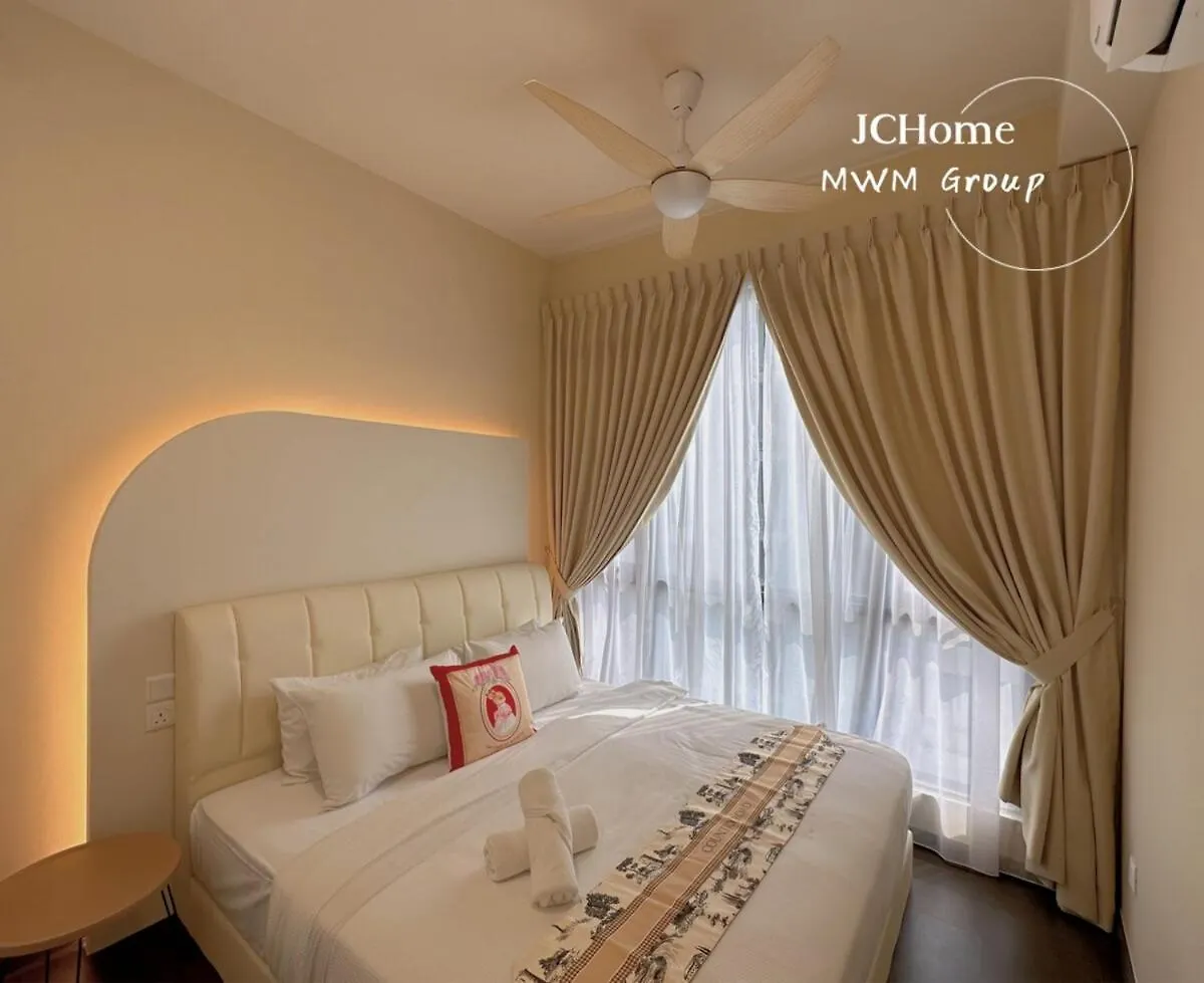 Sks Paviilion Town Creamy House By Mwm Apartamento Johor Bahru